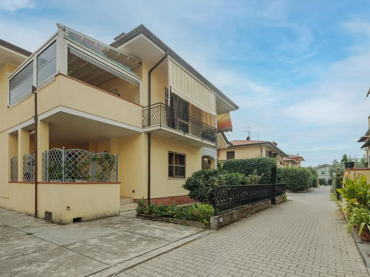 Locazione Turistica Antonia Apartment Querceta