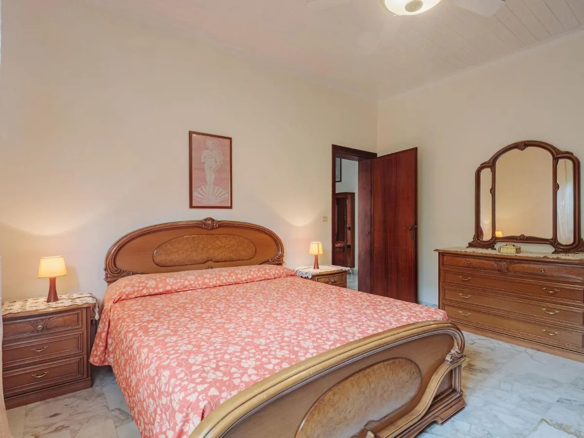 Locazione Turistica Antonia Apartment Querceta